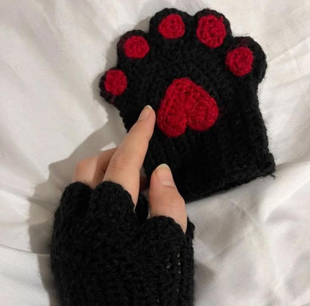 Paw Love Mitts Preview Image