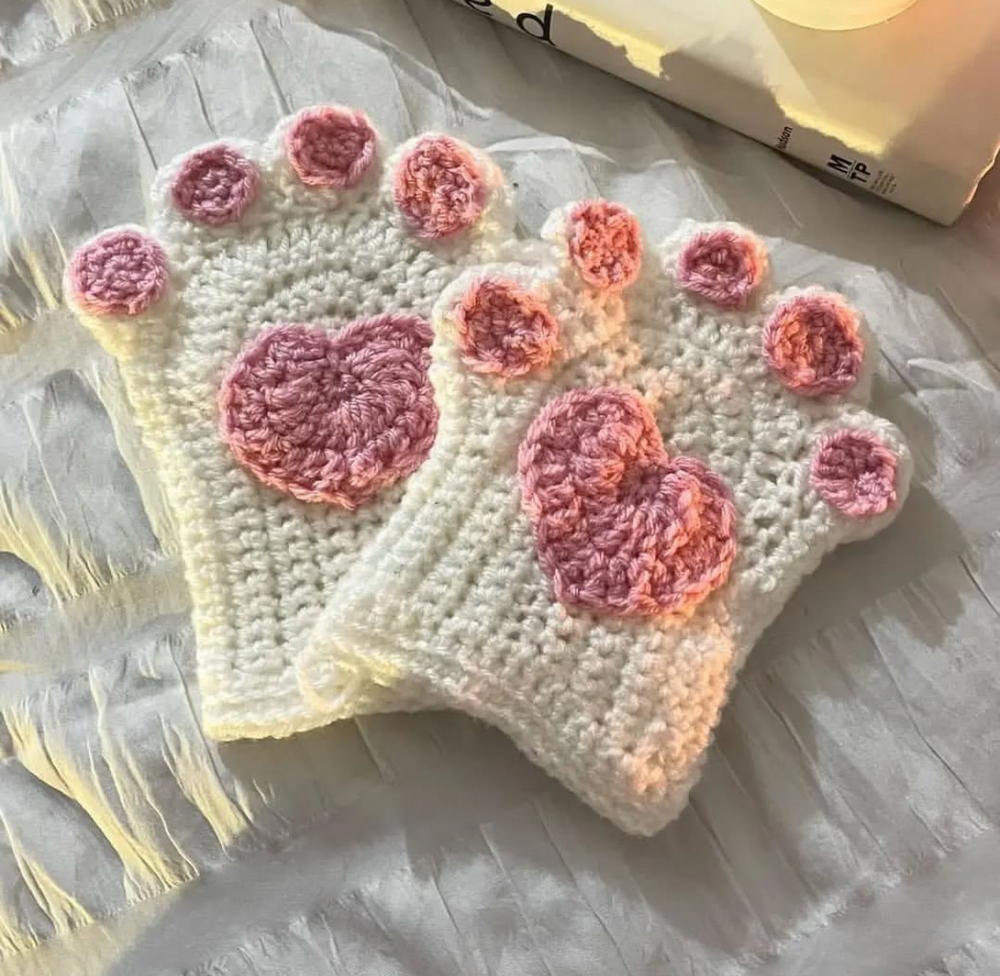 Paw Love Mitts Preview Image
