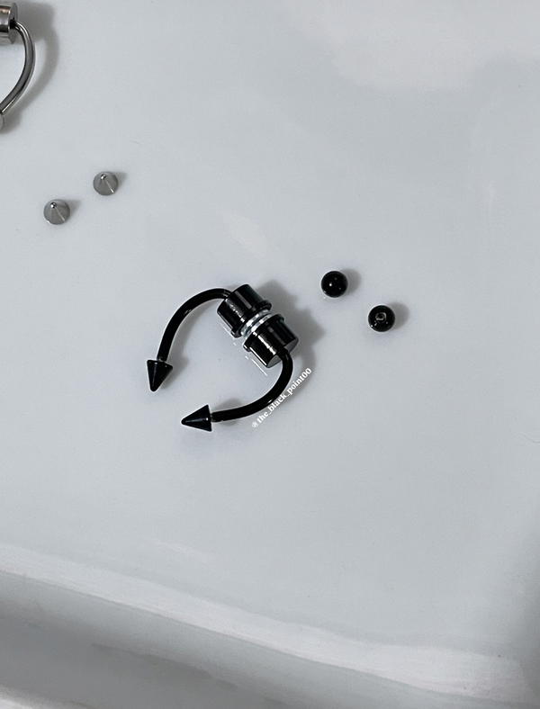 Magnetic Piercing (Changeable)ستنالس  Image 1 Preview