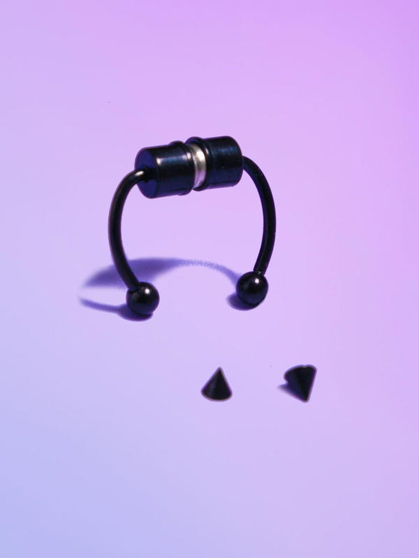 Magnetic Piercing (Changeable)ستنالس  Image 2 Preview