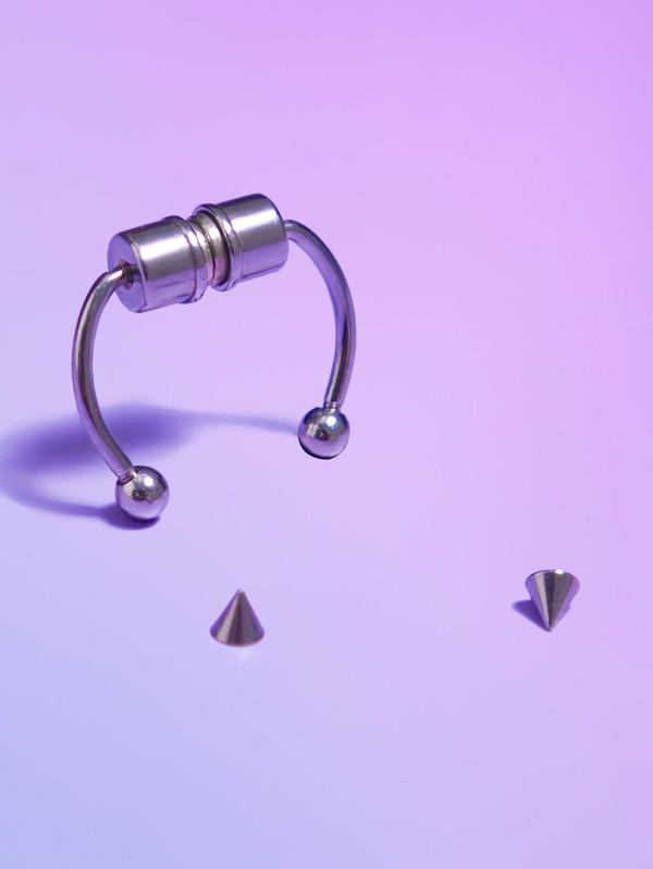 Magnetic Piercing (Changeable)ستنالس  Image 2 Preview