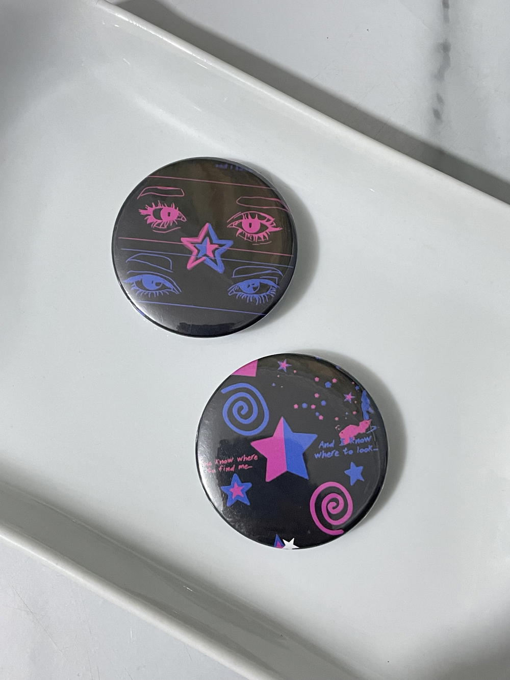 bag brooches  Preview Image