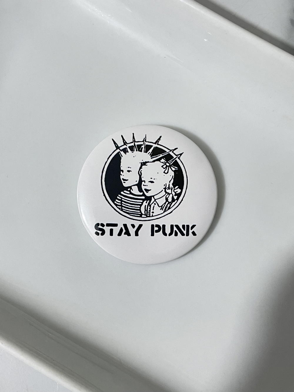 bag brooches  Preview Image