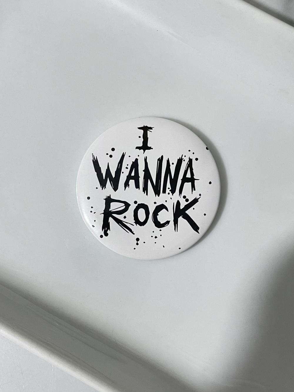 bag brooches  Preview Image