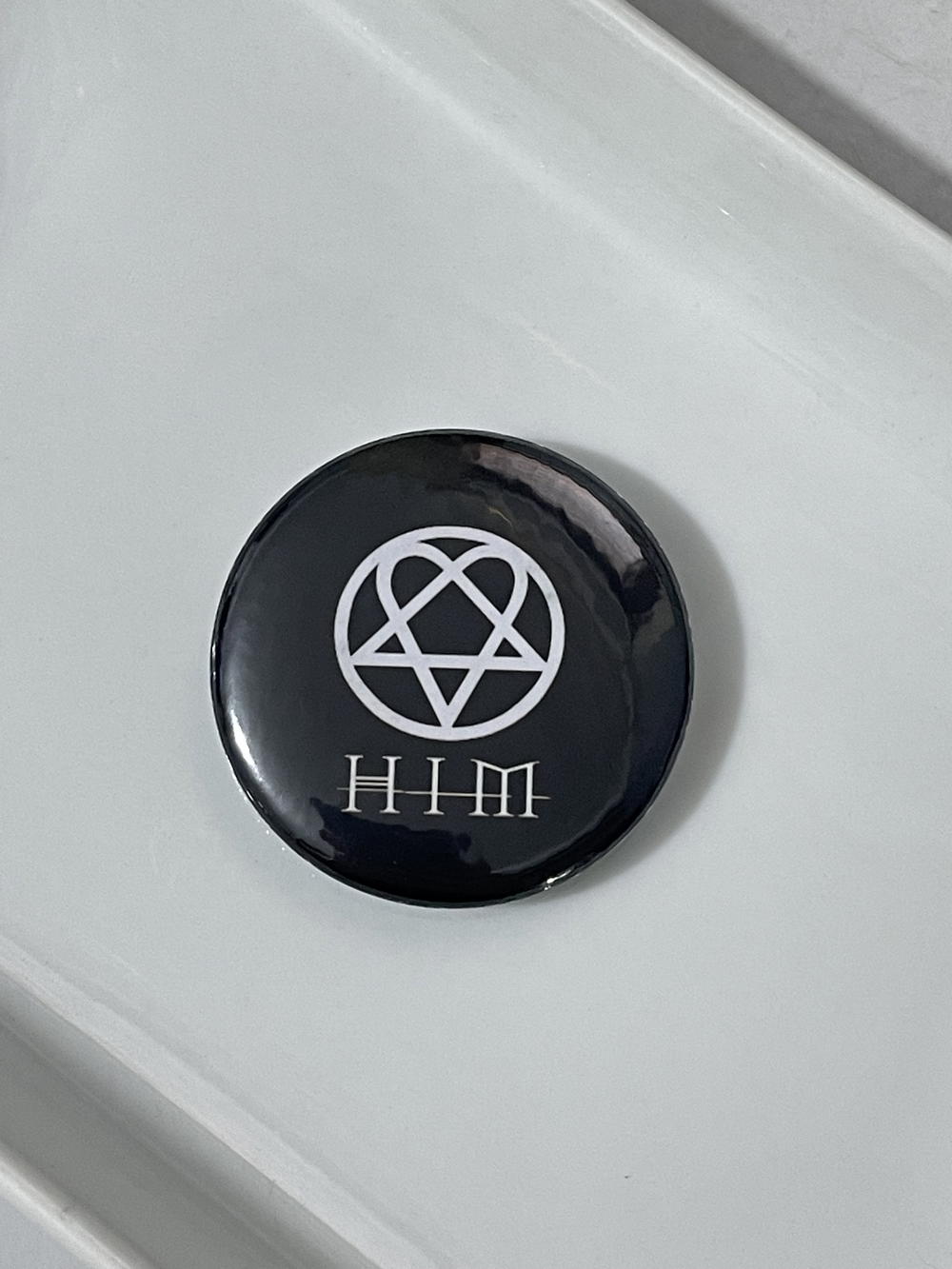 bag brooches  Preview Image