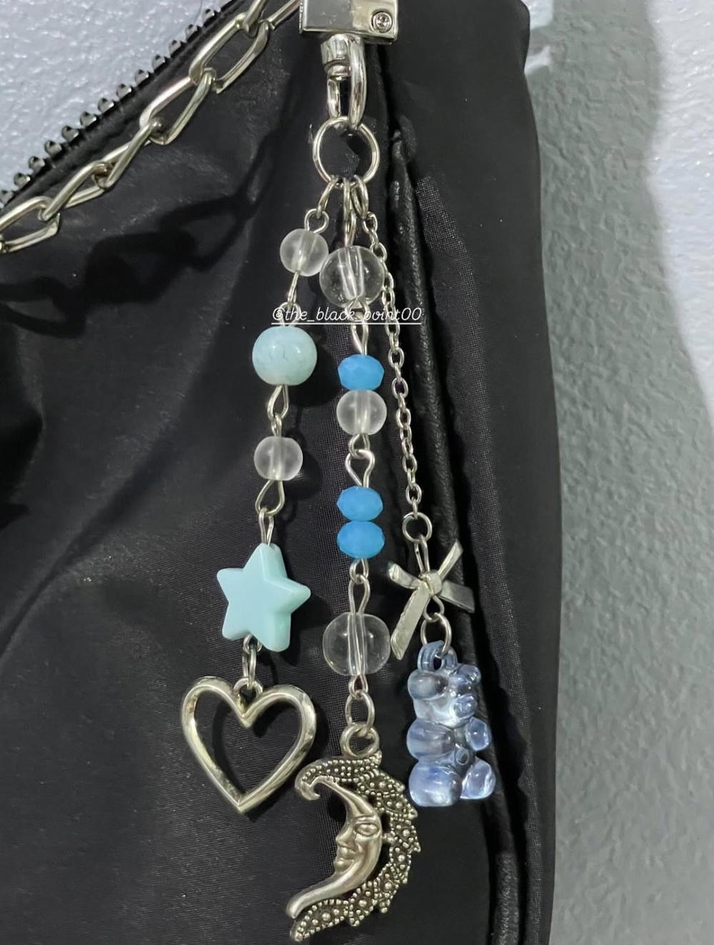 bag charm Preview Image
