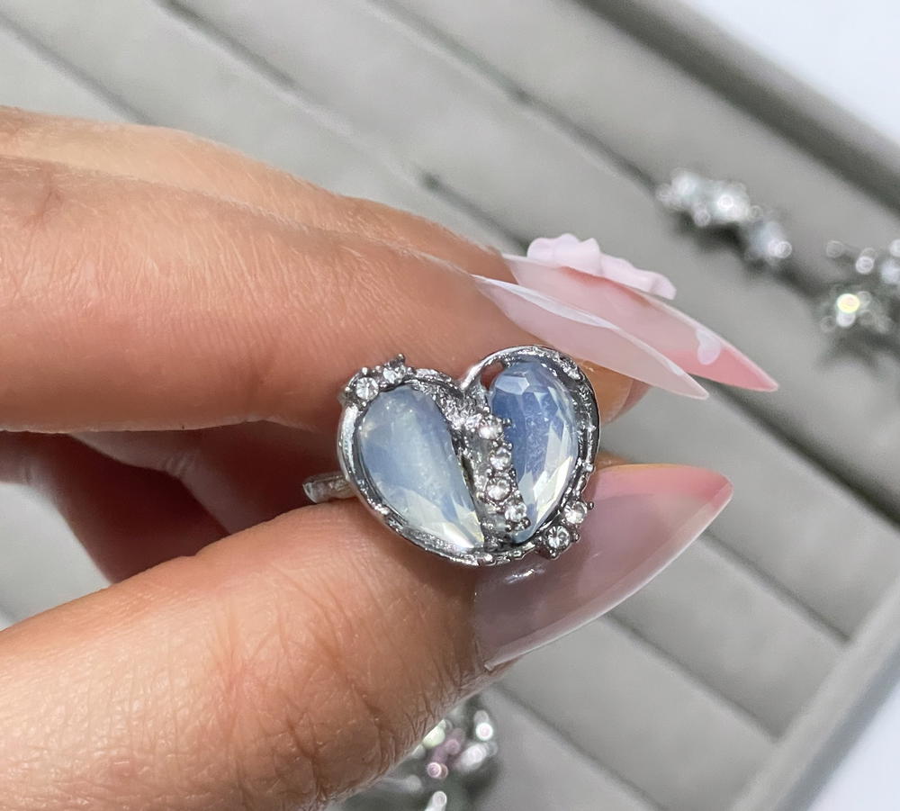 dreamy ring Preview Image