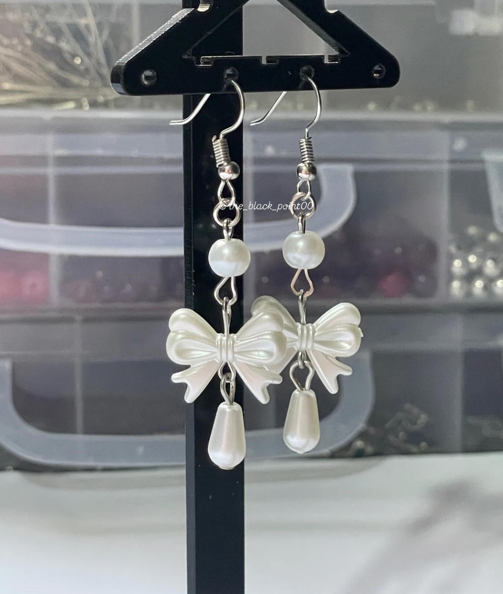 earrings  Preview Image