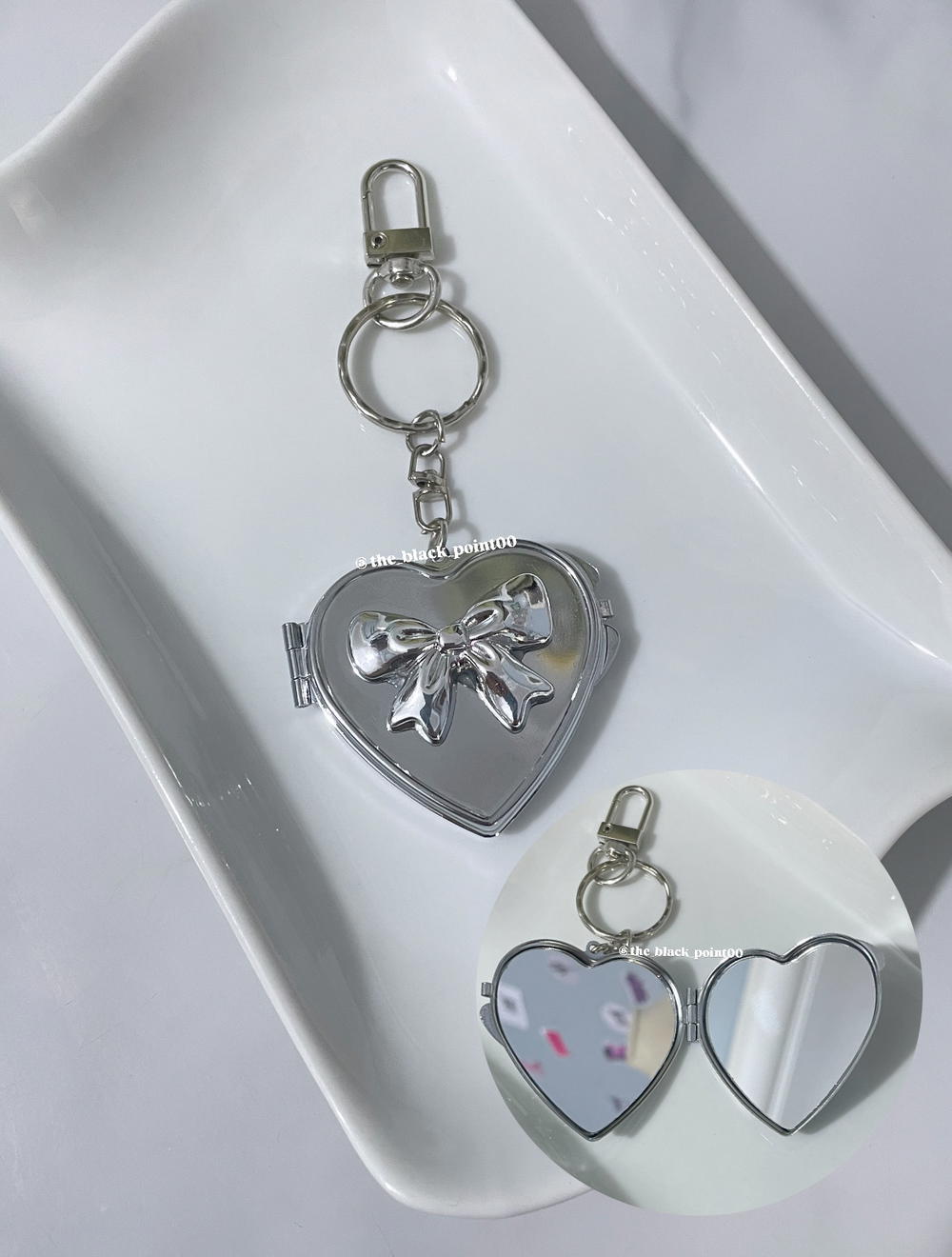 Heart Shaped Mirror bag charm 🩶 Preview Image