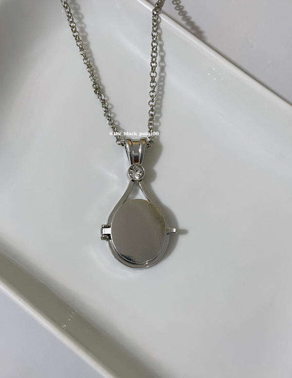 h2o necklace  Image 3 Preview