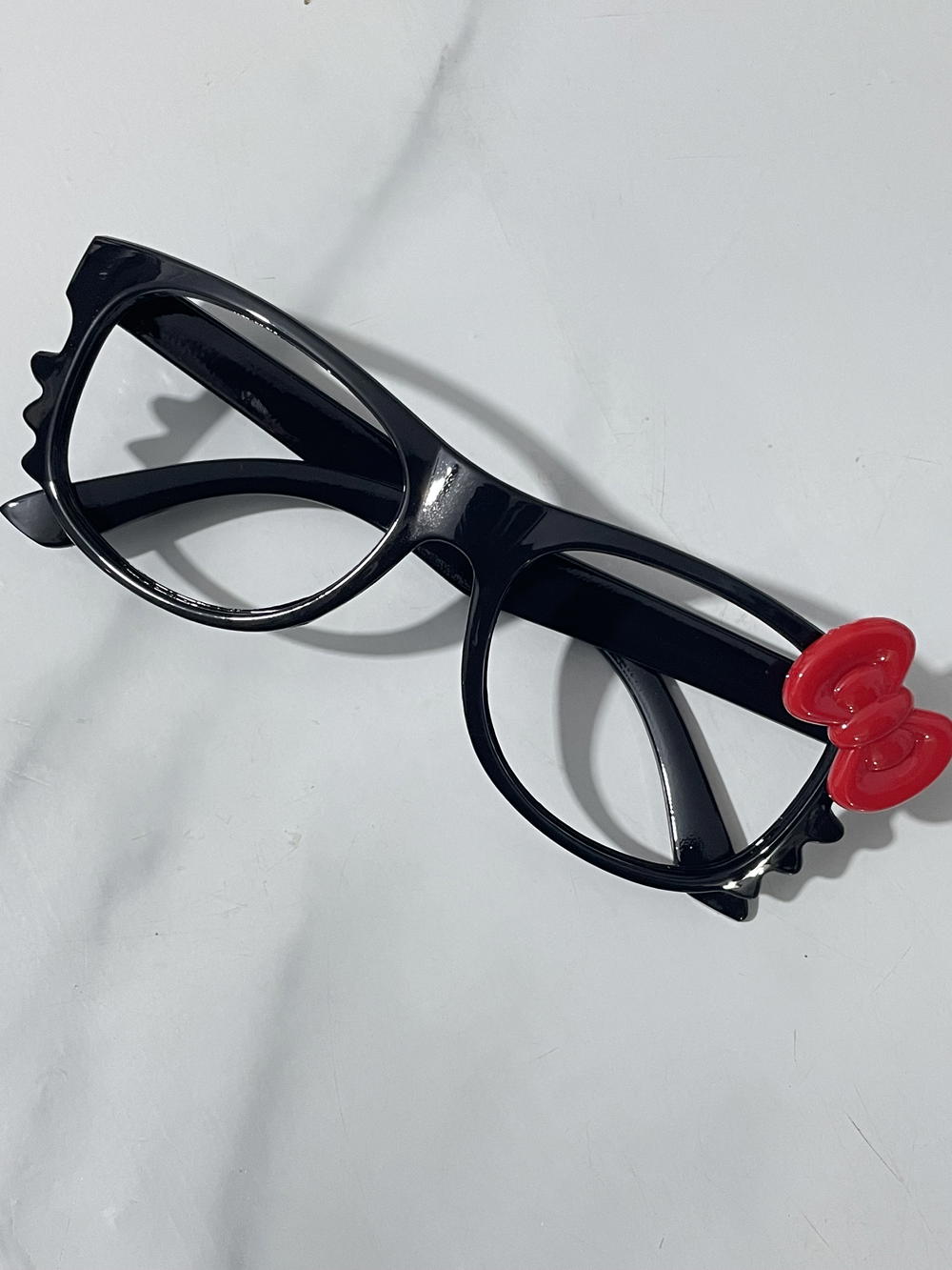 hello kitty glasses ( بدون عدسات) Preview Image