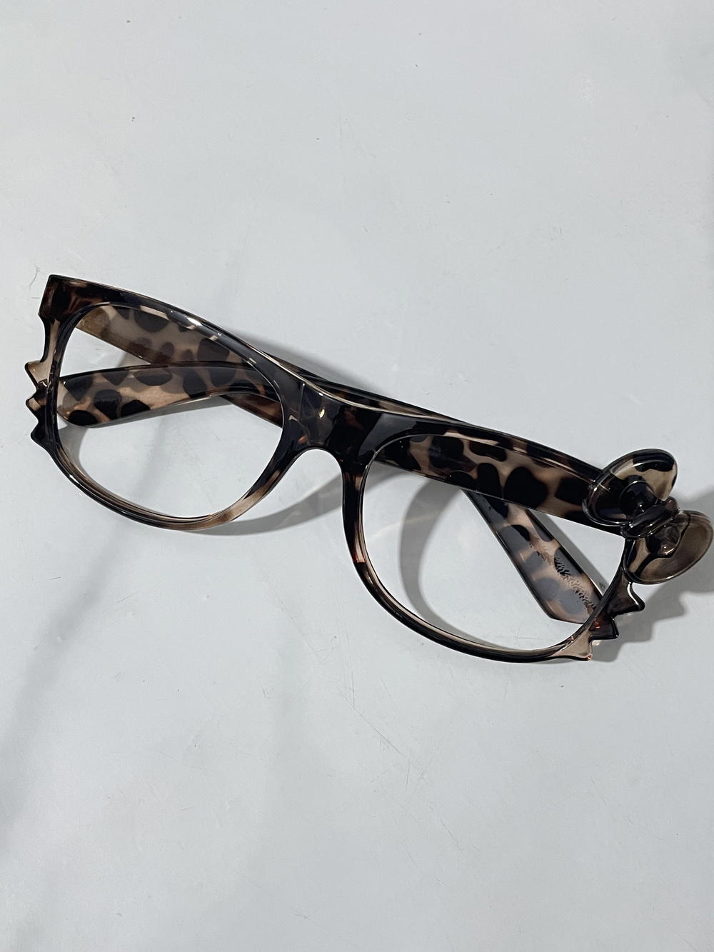 hello kitty glasses (بدون عسات ) Preview Image