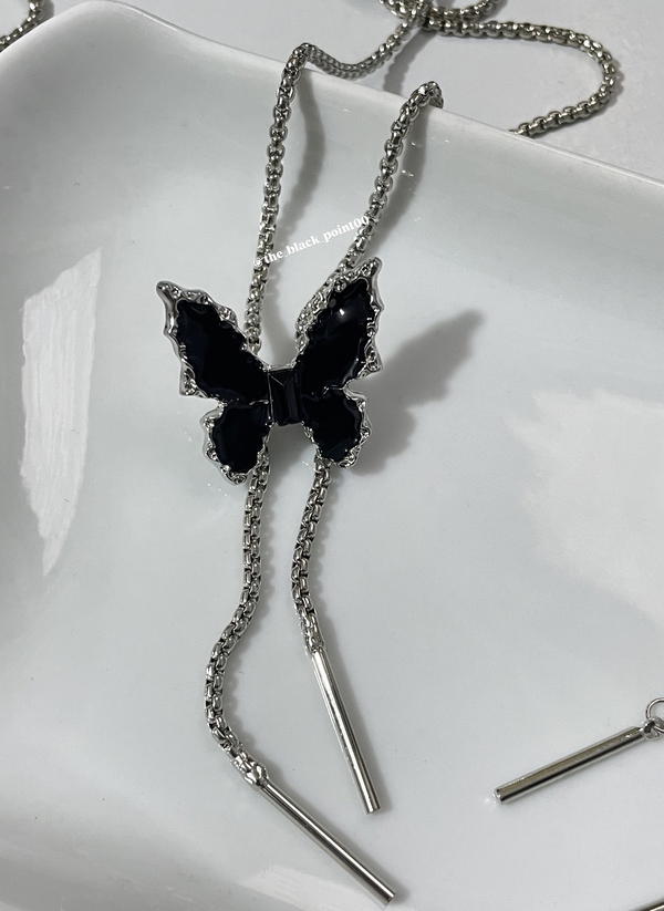 Chunky Necklace Image 3 Preview