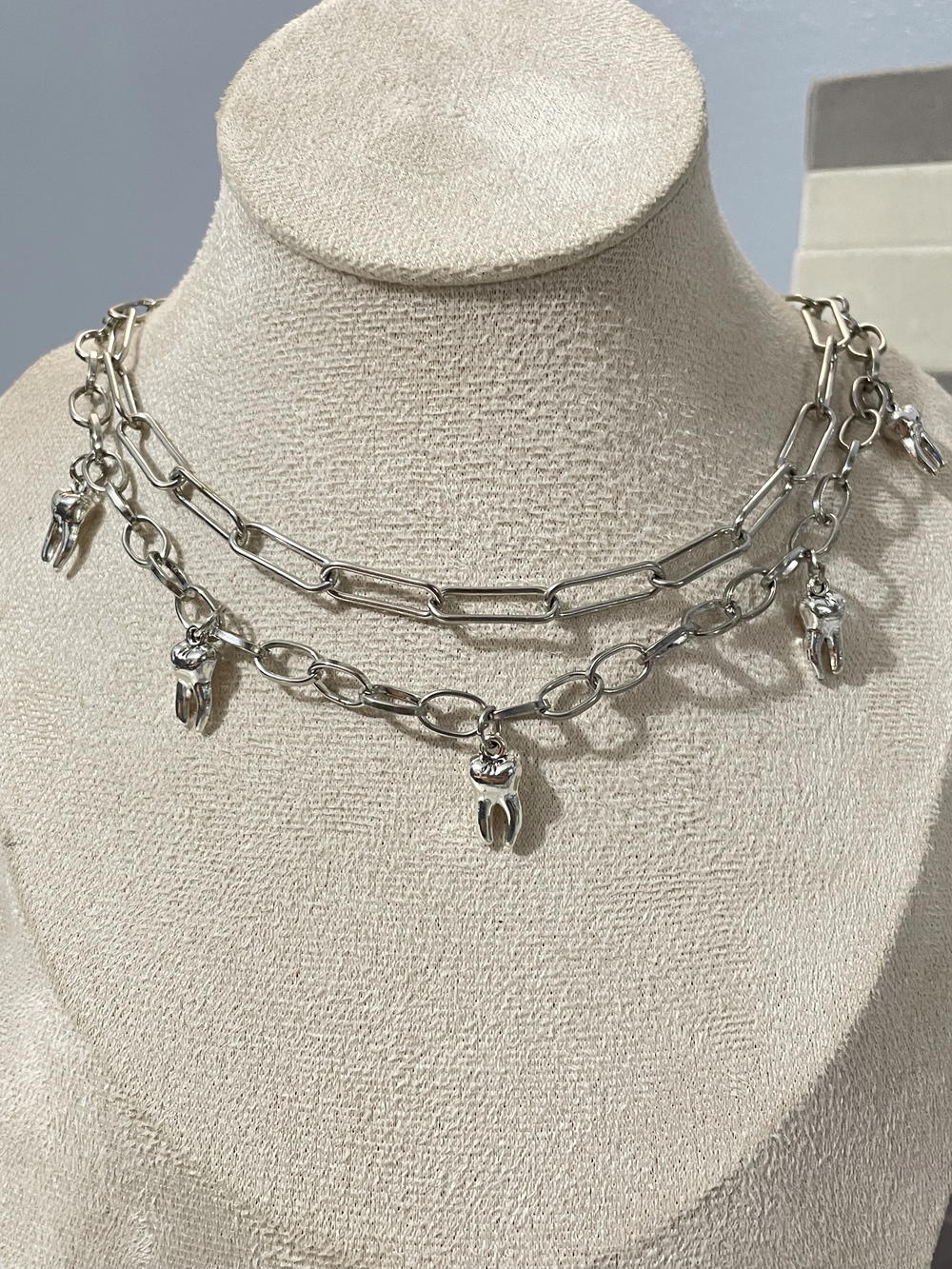 Little teeth necklace Preview Image