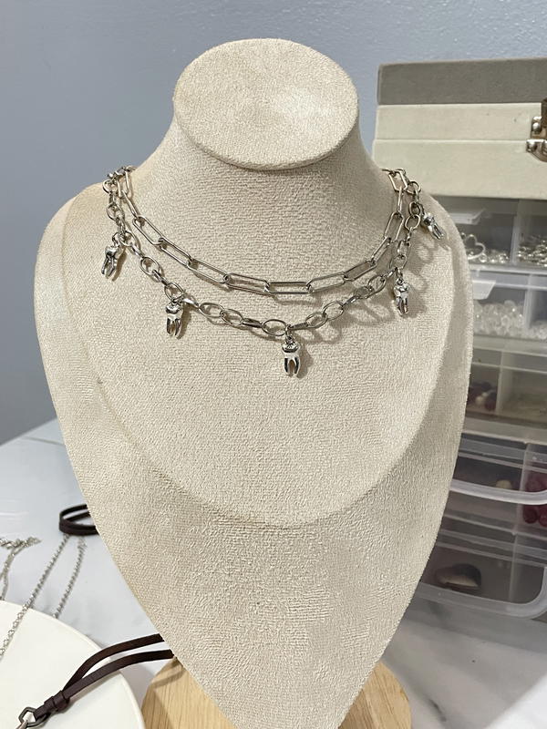 Little teeth necklace Image 2 Preview