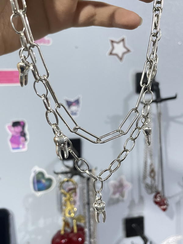 Little teeth necklace Image 3 Preview