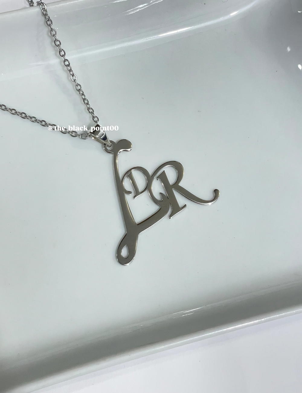 lana del ray necklace ستنالس Preview Image
