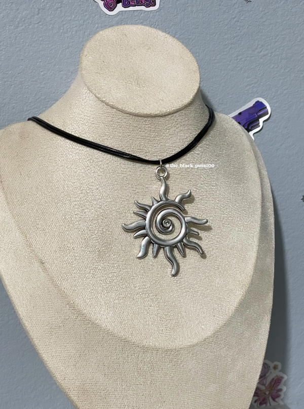 necklace  Image 1 Preview