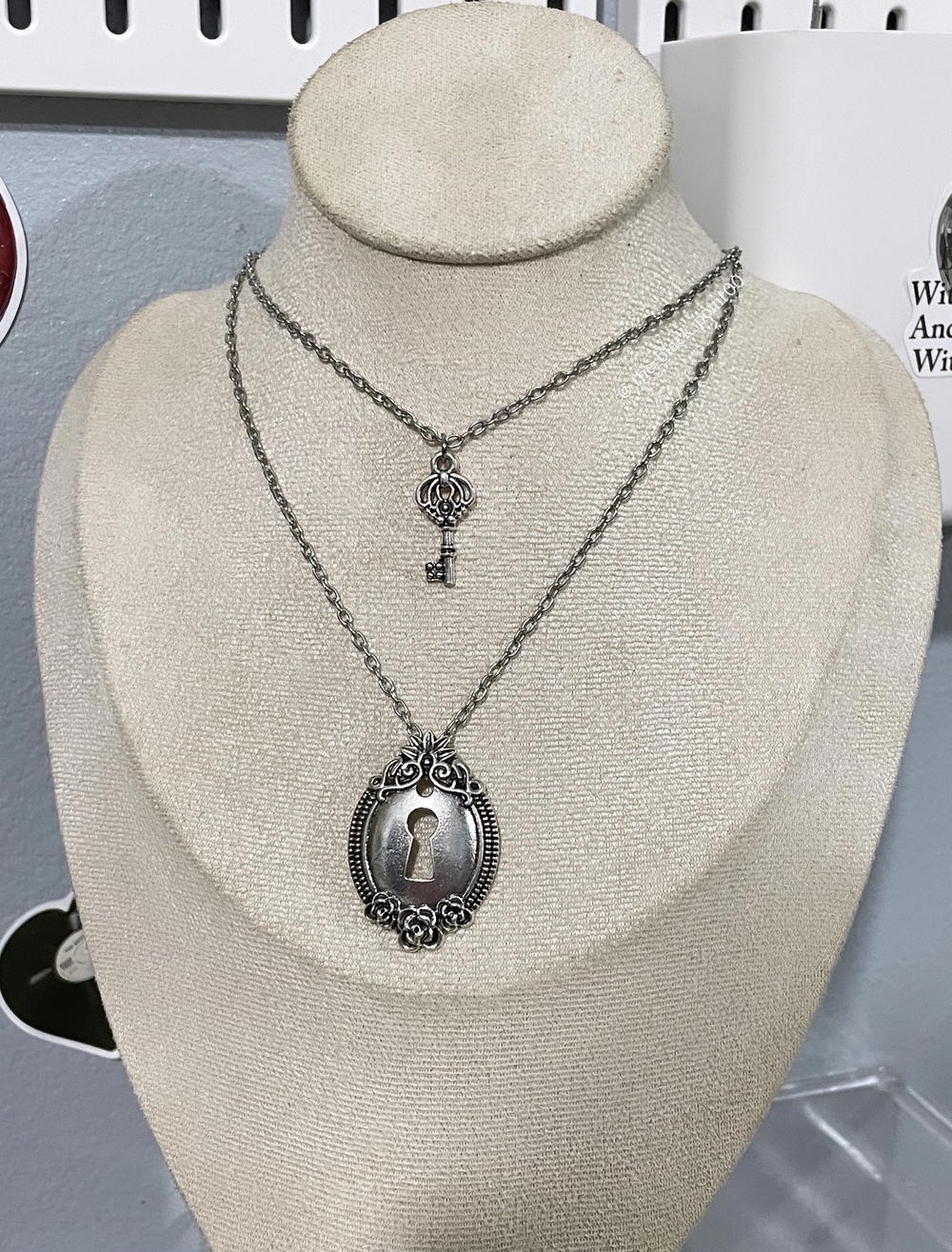 necklace  Preview Image