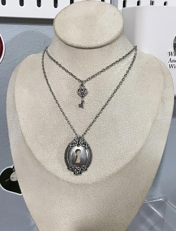 necklace  Image 1 Preview