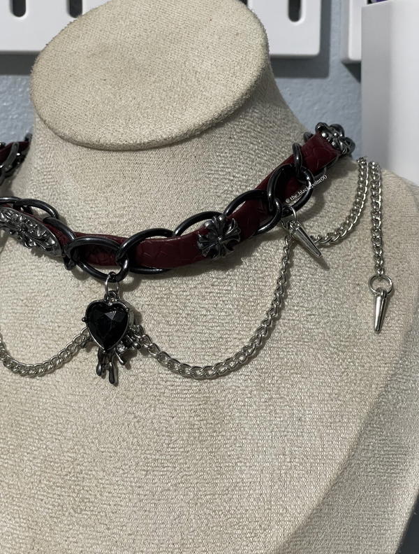 Gothic Thorn Heart Leather Necklace Image 3 Preview