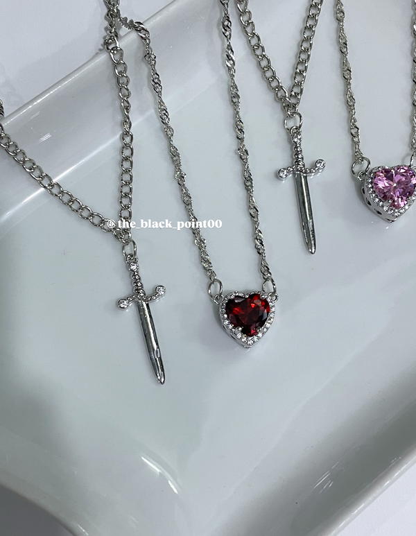 red Royal ♥️ 🗡️ستنالس ستيل Image 1 Preview