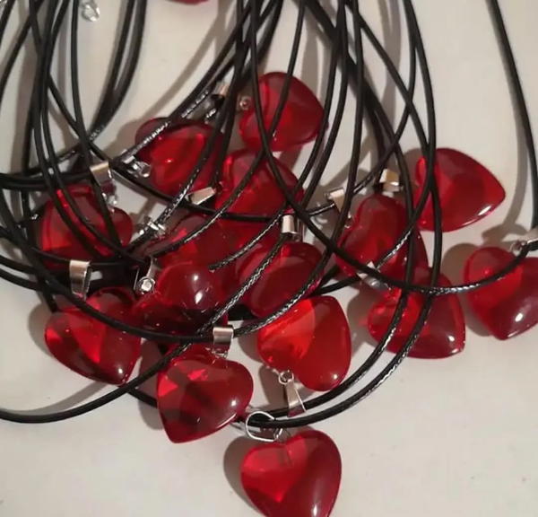 red heart  Image 2 Preview