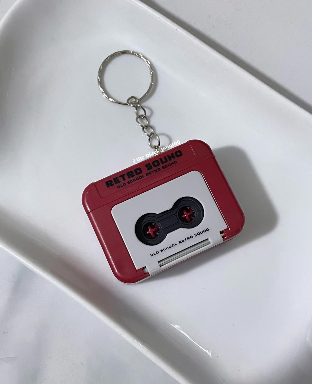 red radio keychain ✨ Preview Image