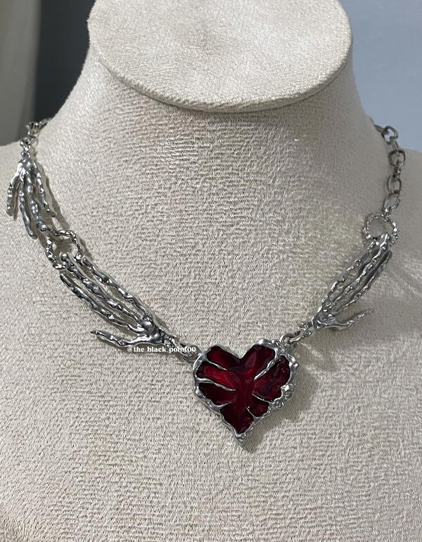 red heart  Image 4 Preview