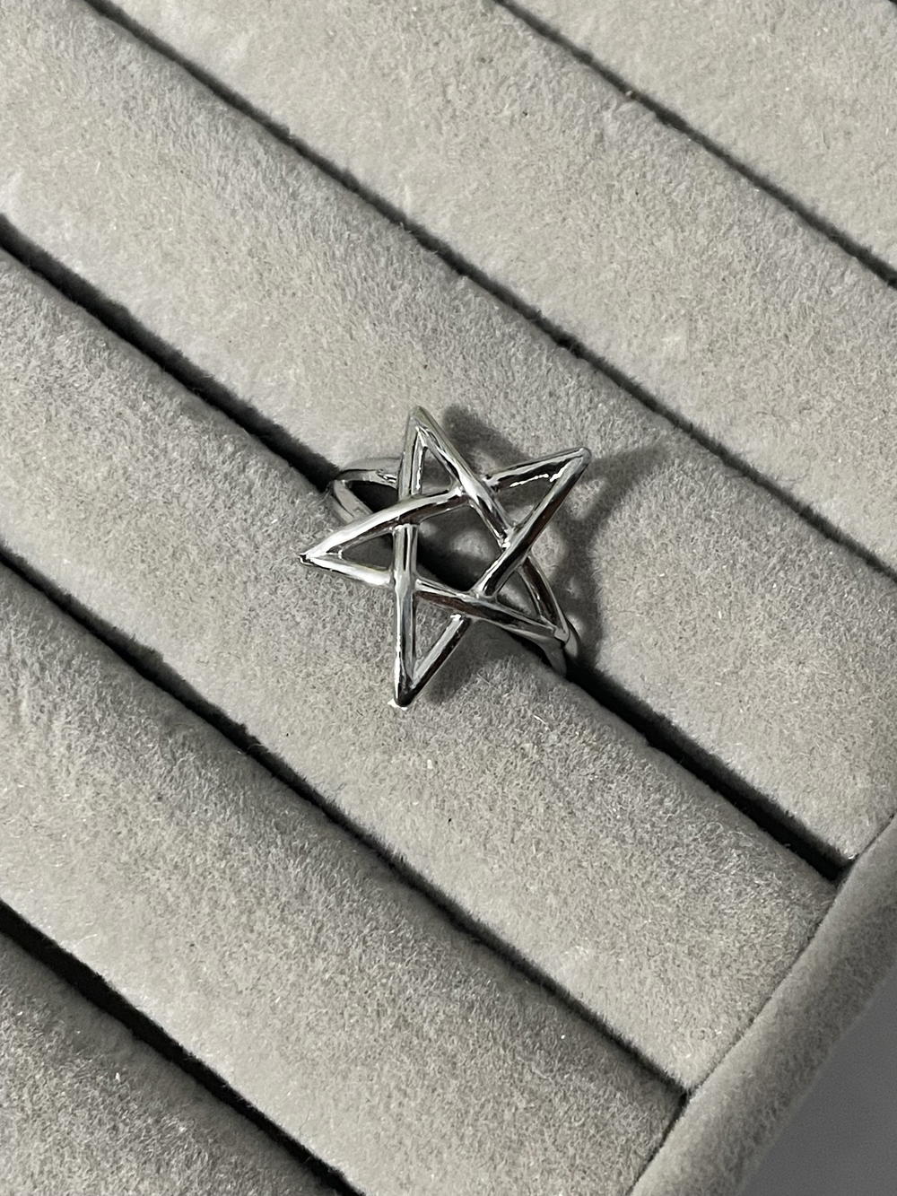 star ring Preview Image