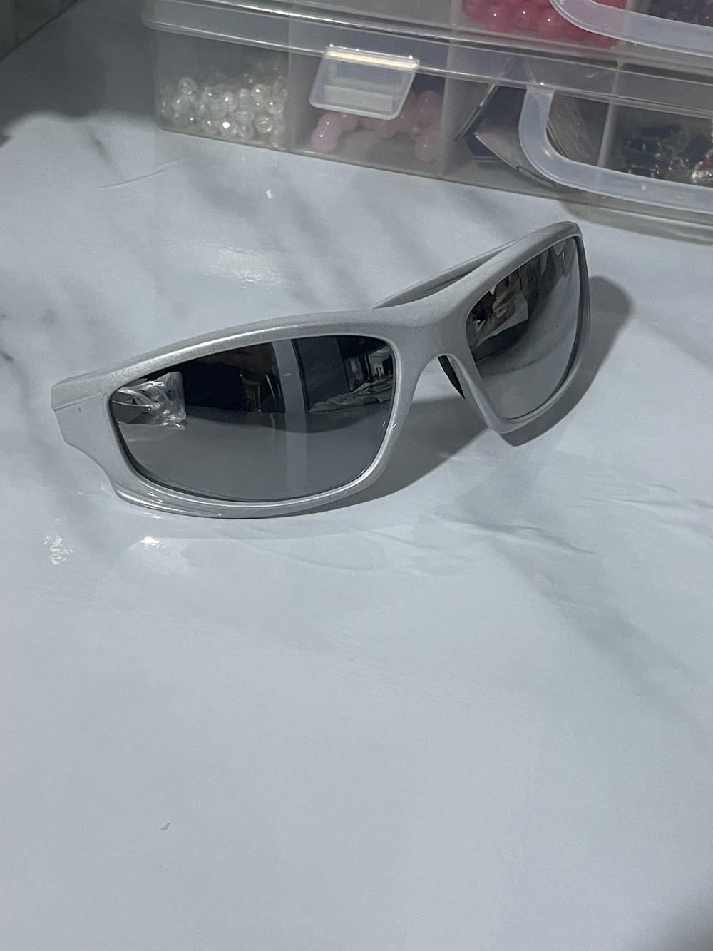 sunglasses  Preview Image