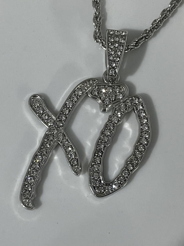 xo necklace  Image 3 Preview
