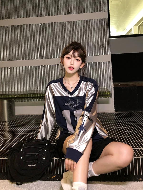 T-shirt Image 2 Preview