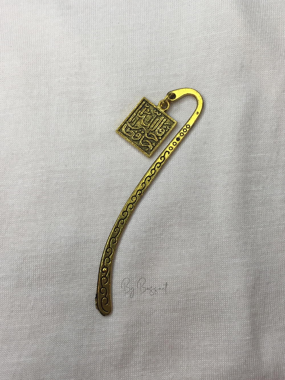 Golden bookmark 📚 Preview Image