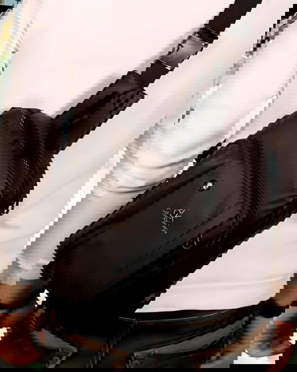 شنطة كالفن كلاين Image 2 Preview