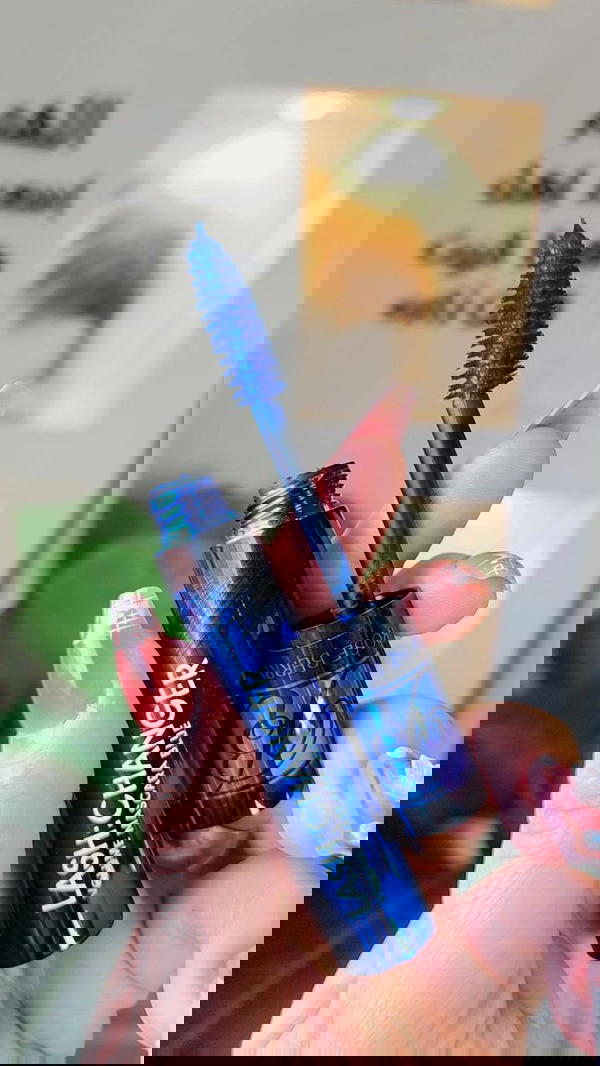 ماسكرا زرقا من روز بيري Image 1 Preview