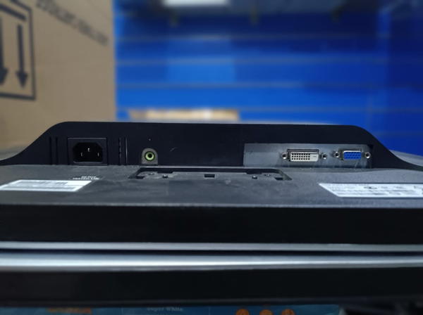 screen 22 inch (1002495) Image 2 Preview