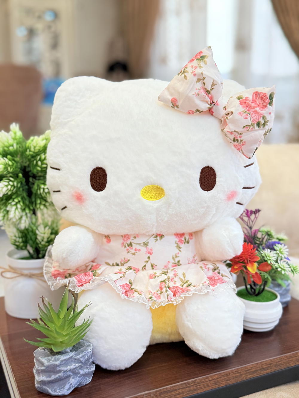 Cute hello kitty with a yellow dress Preview Image