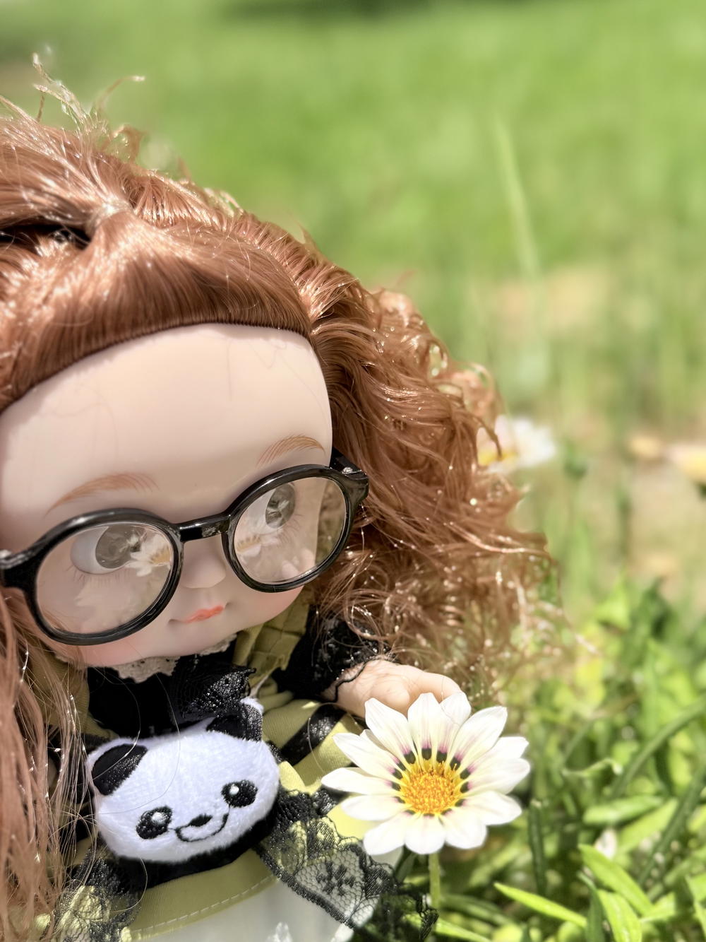 Cute singing doll Preview Image