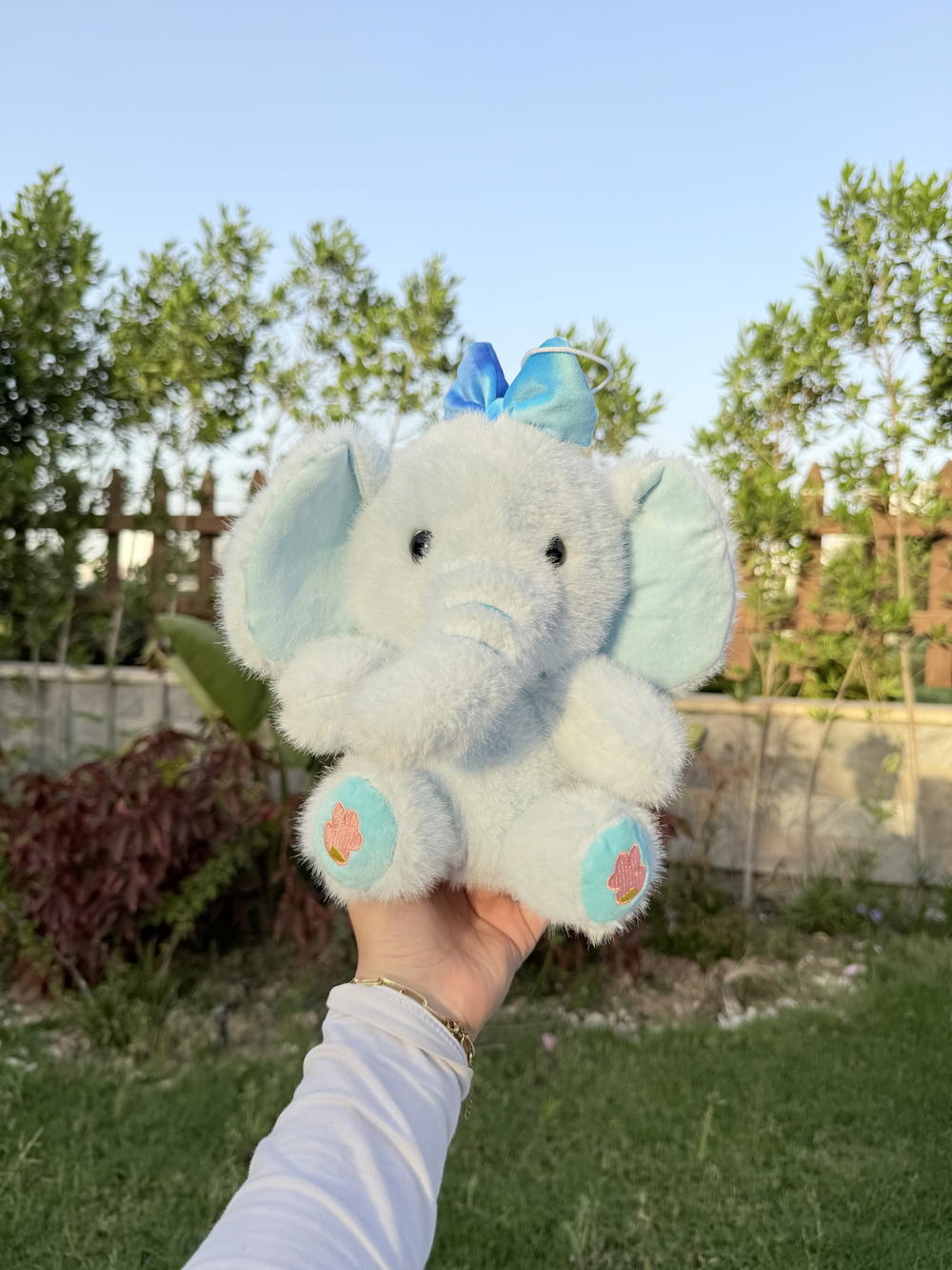 Cute 25 cm fuzzy elephant plushie Preview Image