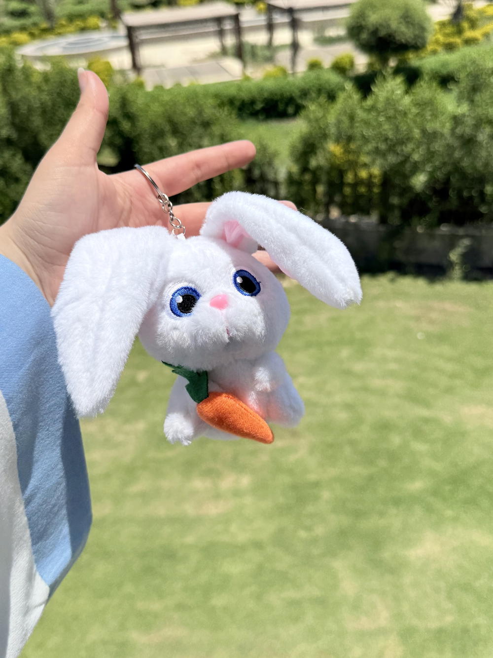 Snowball plushie keychain Preview Image