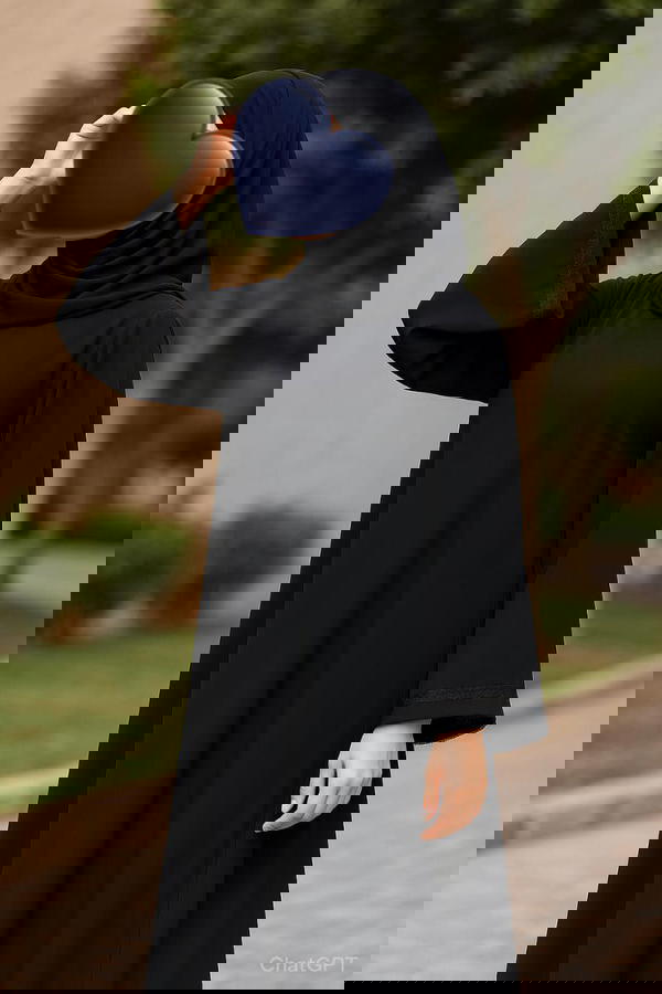 عباية سودة أنيقة Image 1 Preview