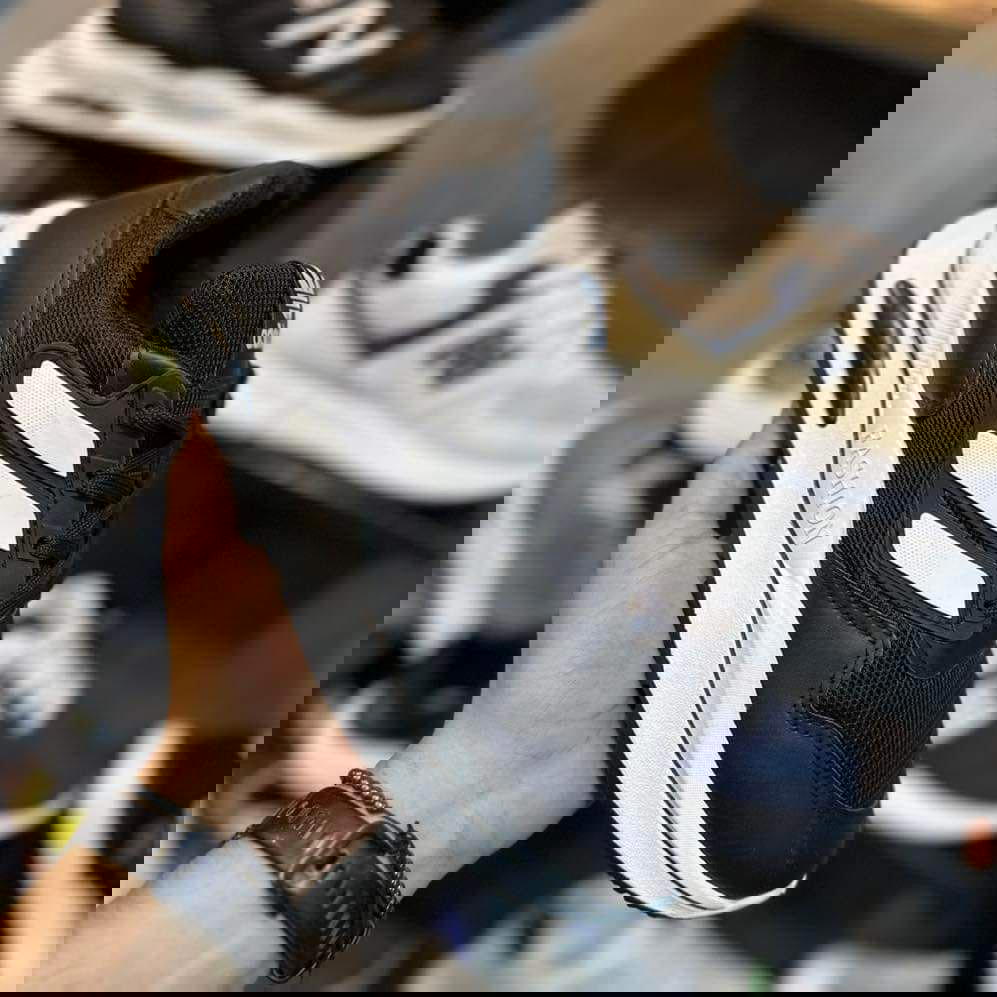 كوتشي رياضي adidas Preview Image