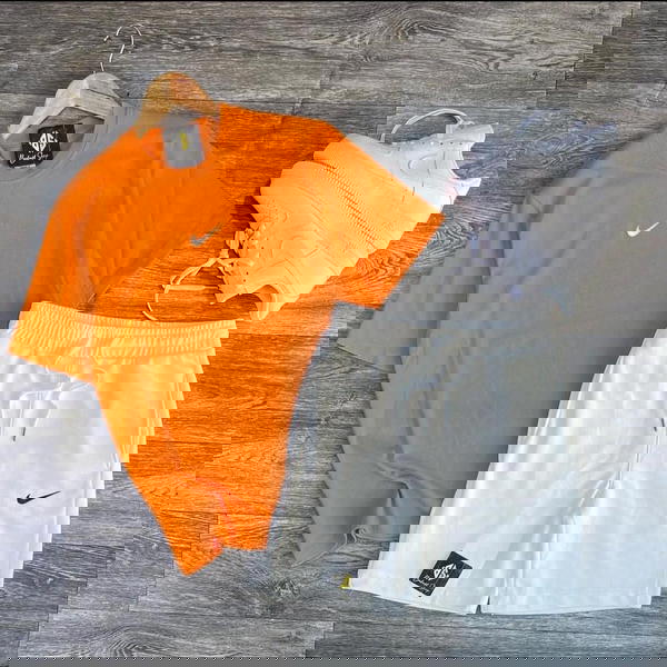 ترنج شورت علامة صح صغيرة Image 1 Preview