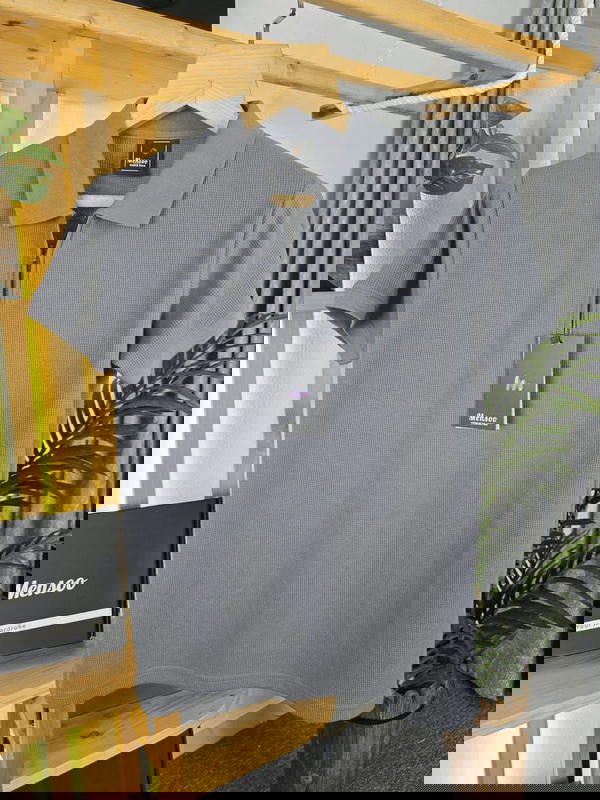 تيشرت نص سوستة بسكوتة  Image 5 Preview