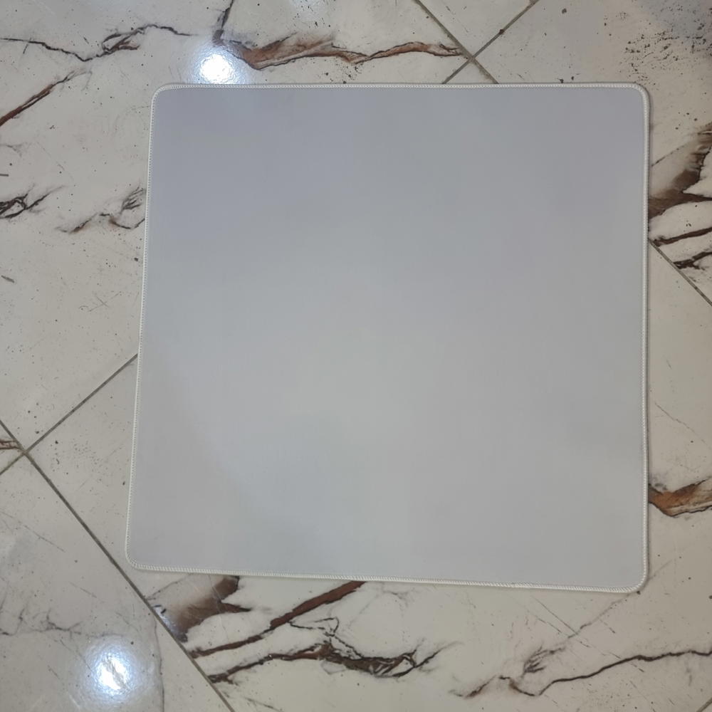ماوس باد خامه زجاجي ابيض ساده Preview Image