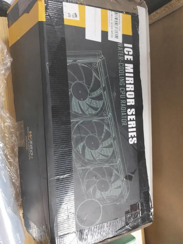 مبرد مائي360 ابيض Image 1 Preview