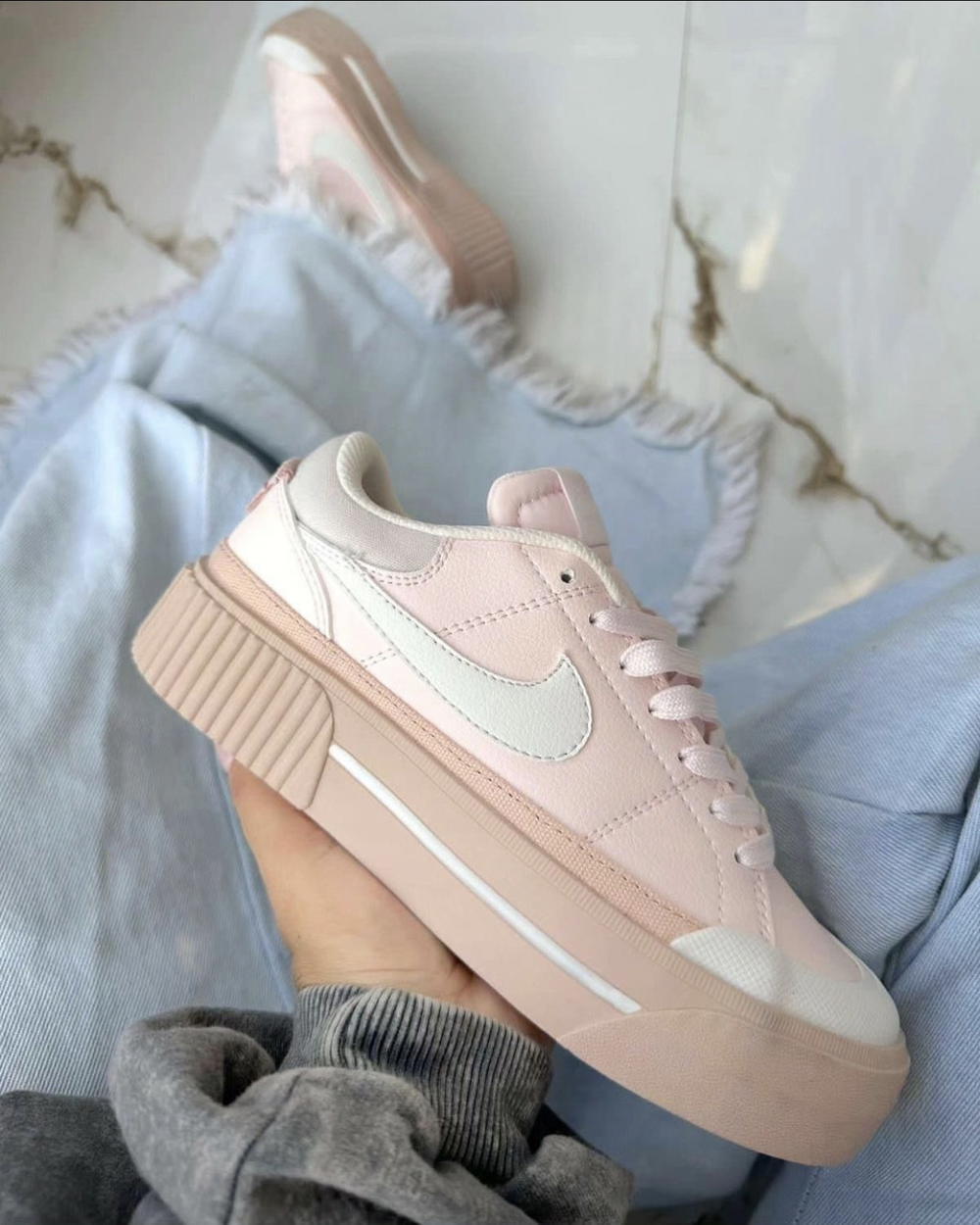 NIKE Preview Image