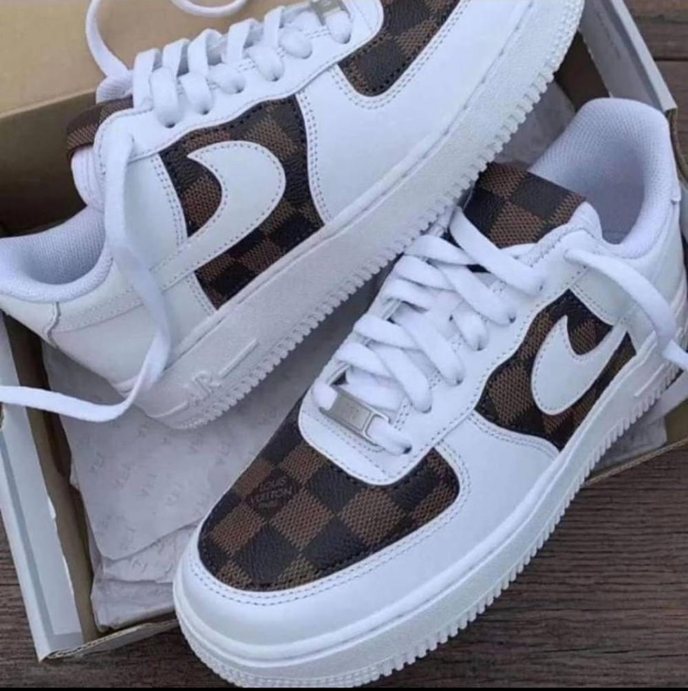 NIKE Preview Image