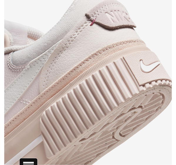 NIKE Image 5 Preview